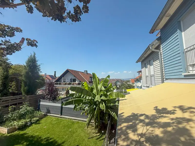 Schickes Reihenhaus mit Garten in zentraler Lage